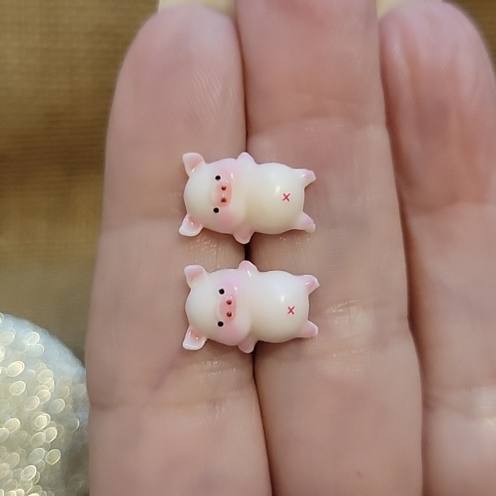 HAPPY PIG EARRINGS